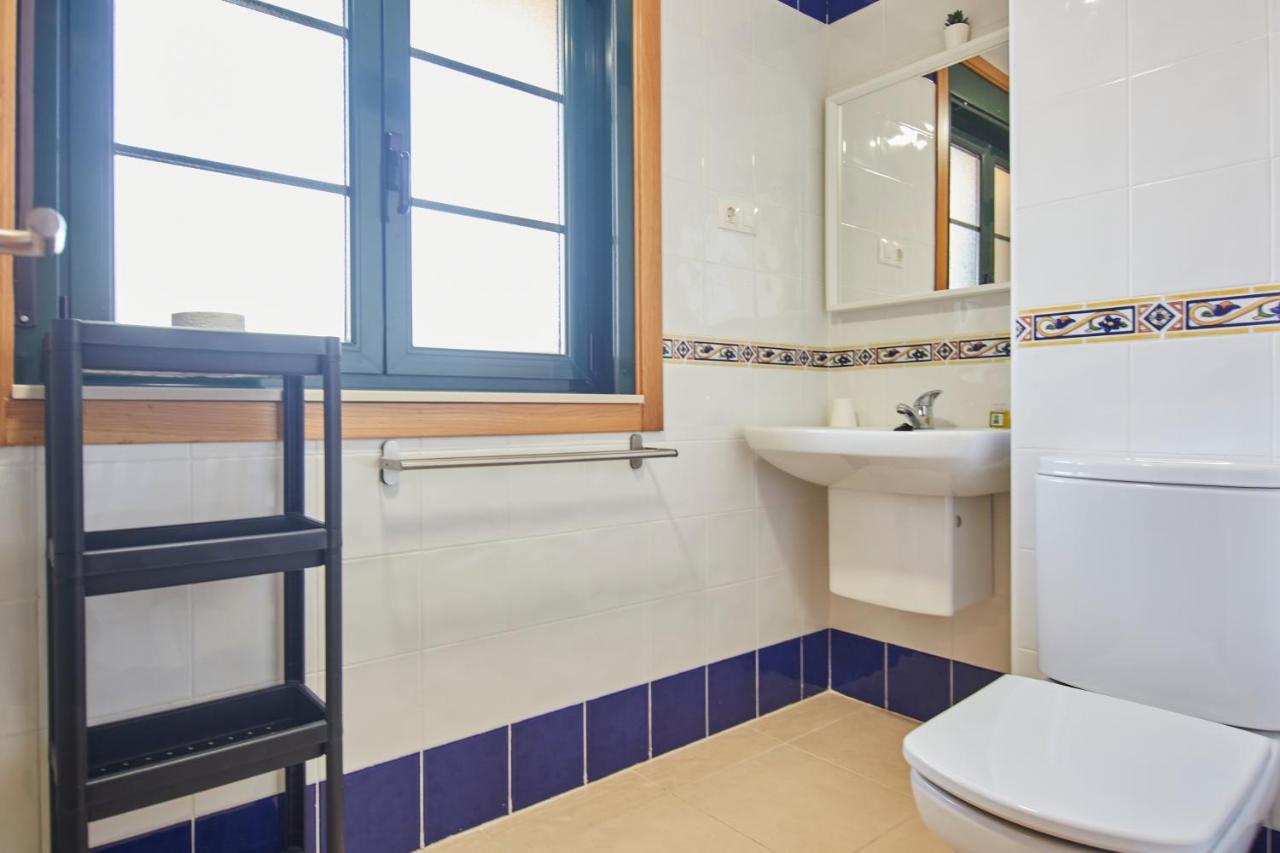Apartagal- Oceano Vi, Barreiros Luaran gambar